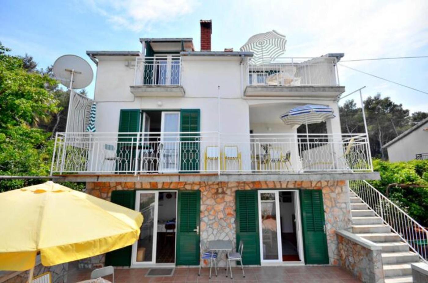 Apartment Bozikovic - Jelsa - Vitarnja Экстерьер фото