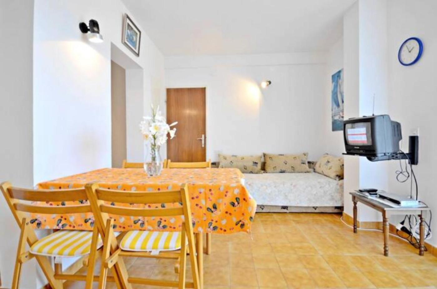 Apartment Bozikovic - Jelsa - Vitarnja Экстерьер фото