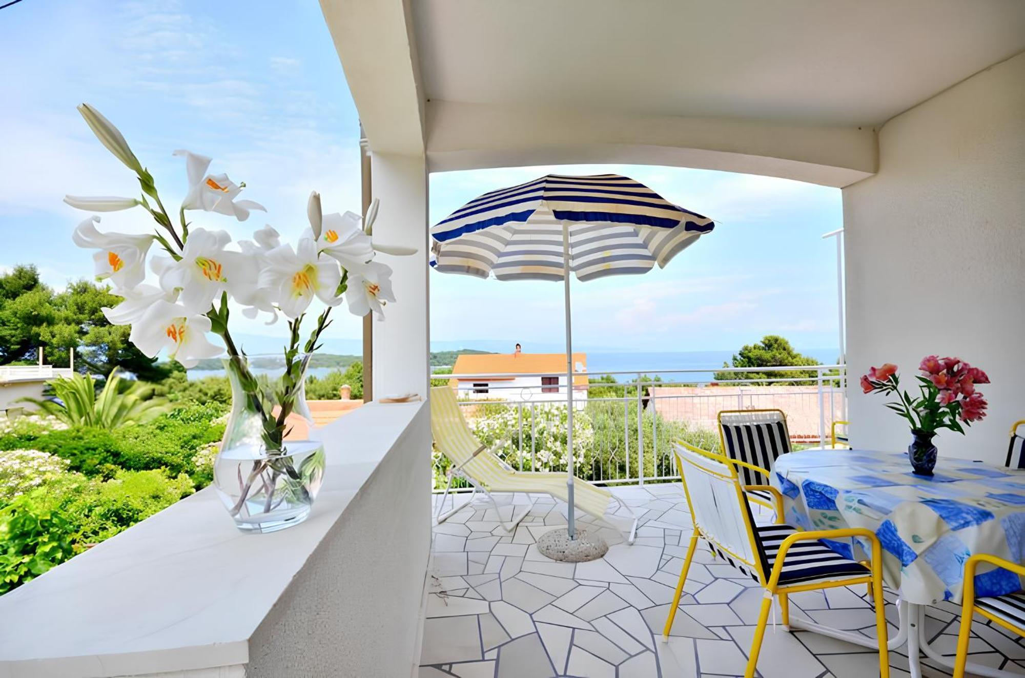 Apartment Bozikovic - Jelsa - Vitarnja Экстерьер фото